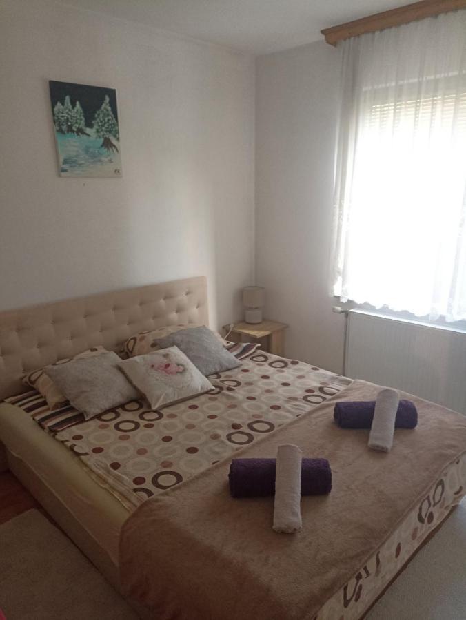 Sleep & Fly - Sarajevo Airport Apartment Eksteriør bilde